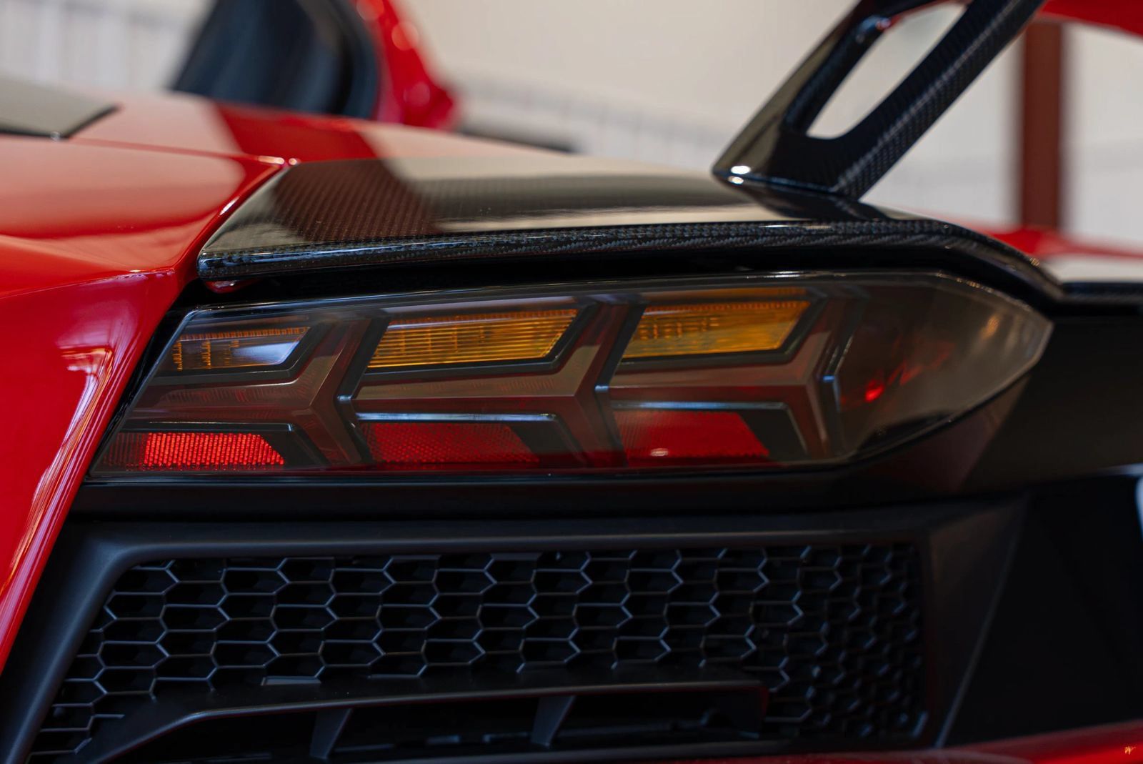 Used 2018 Lamborghini Aventador S AWD/4WD image 29