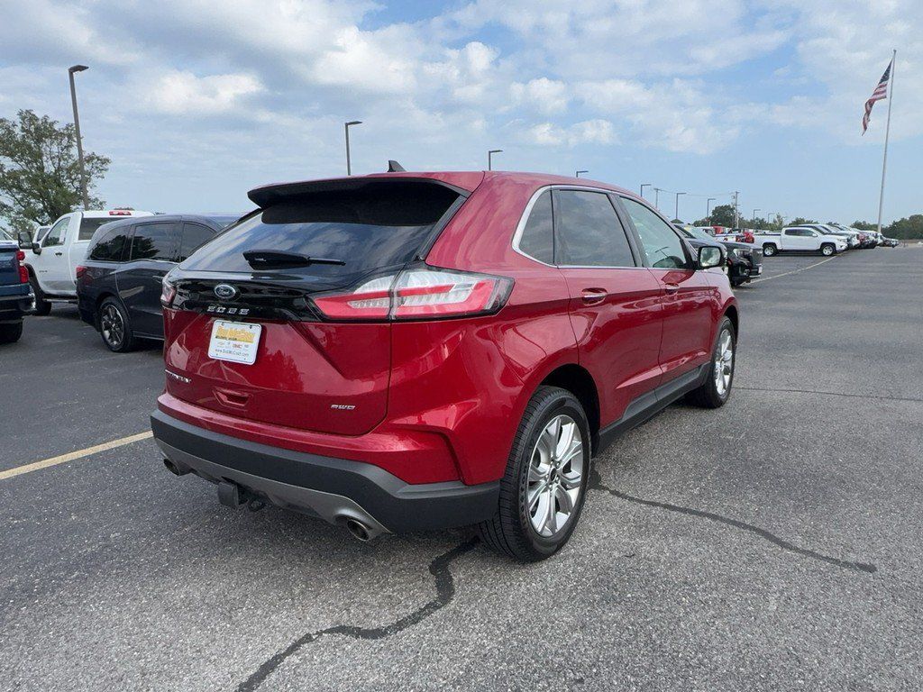 Used 2023 Ford Edge Titanium w/ Equipment Group 301A AWD/4WD image 3