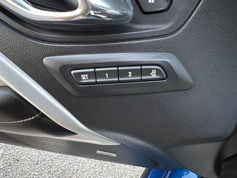 Used 2017 Chevrolet Camaro LT image 17