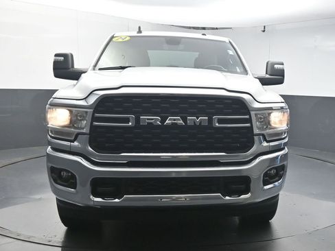 Used 2024 RAM 2500 Big Horn w/ Off Road Package AWD/4WD image 3