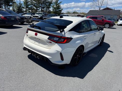 Used 2025 Honda Civic Type R image 6