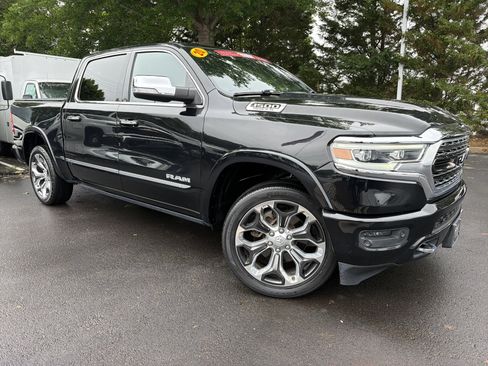Used 2020 RAM 1500 Limited AWD/4WD image 2