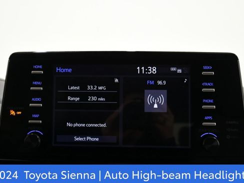 Used 2024 Toyota Sienna LE FWD image 15