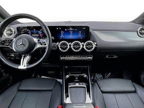 Certified 2025 Mercedes-Benz GLA 250 4MATIC image 10