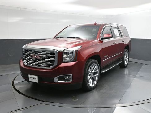Used 2018 GMC Yukon Denali w/ Open Road Package image 34