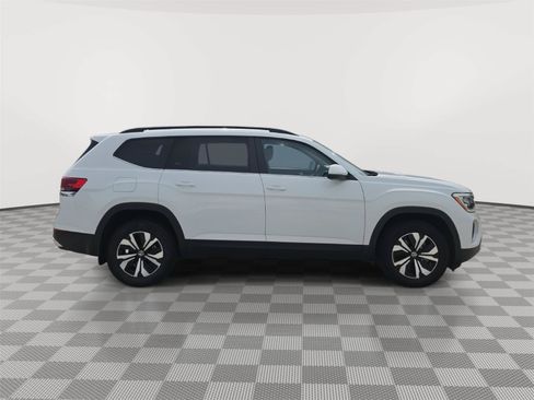 Certified 2024 Volkswagen Atlas SE AWD/4WD image 16
