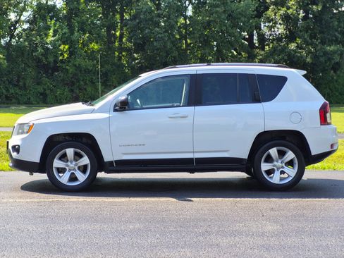 Used 2016 Jeep Compass Sport w/ Power Value Group FWD image 8