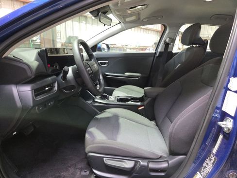 Used 2025 Kia K4 LXS image 4