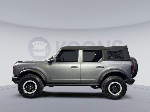 Used 2023 Ford Bronco Badlands w/ Sasquatch Package image 2