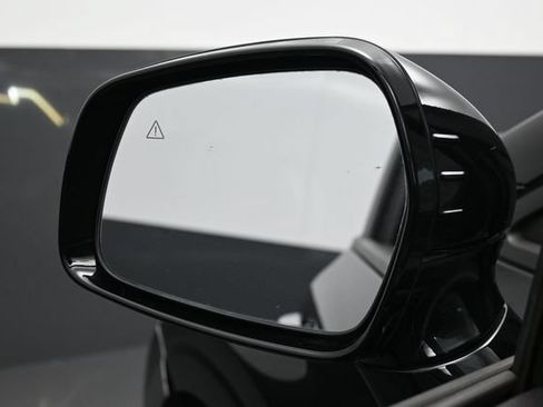 Used 2022 Kia Carnival LX FWD image 4