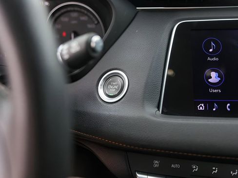 Used 2023 Cadillac XT4 Sport image 21