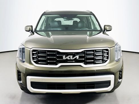 Used 2025 Kia Telluride S AWD/4WD image 2