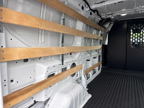 Used 2025 Ford Transit 250 Low Roof w/ Exterior Upgrade Package RWD image 18