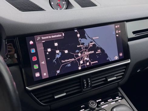 Used 2022 Porsche Cayenne AWD/4WD image 30