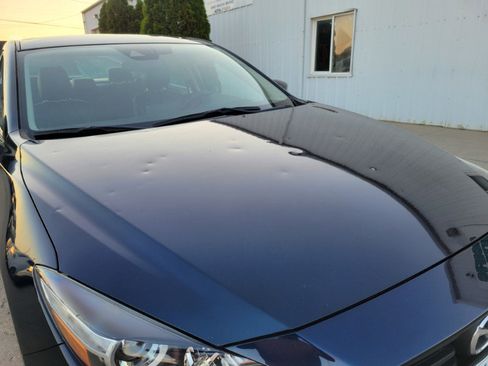 Used 2018 MAZDA MAZDA3 Touring FWD image 9