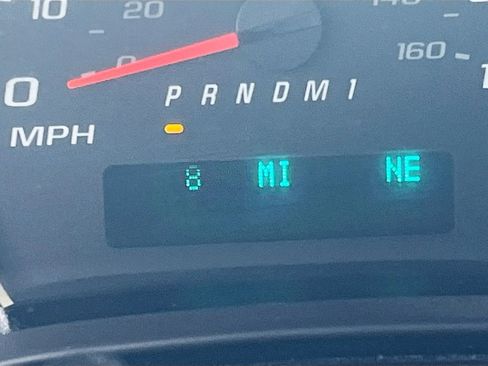 Used 2024 GMC Savana 2500 w/ Driver Convenience Package image 12