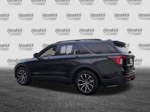 Used 2026 Ford Explorer ST-Line w/ Premium Package RWD image 8