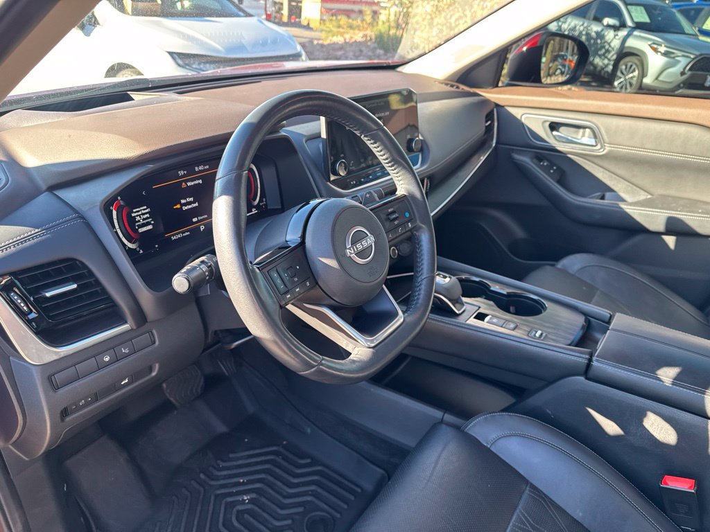 Used 2022 Nissan Rogue Platinum w/ Head-Up Display Package FWD image 11