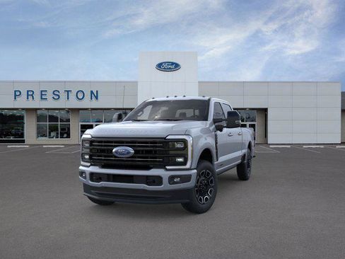 New 2025 Ford F250 Platinum image 2
