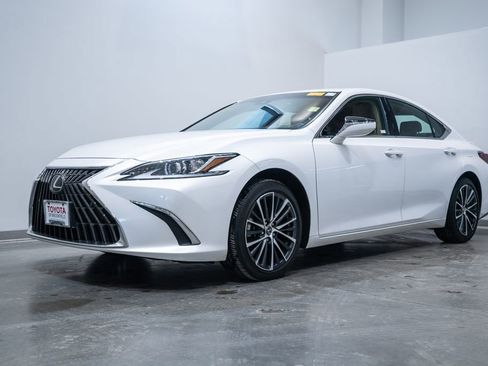 Used 2023 Lexus ES 350 w/ Premium Package image 3