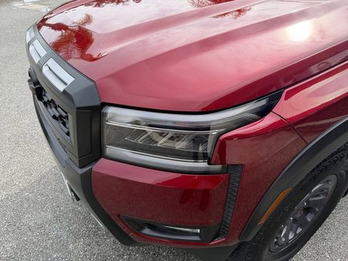 Used 2025 Nissan Frontier Pro-X w/ Pro Convenience Package image 34