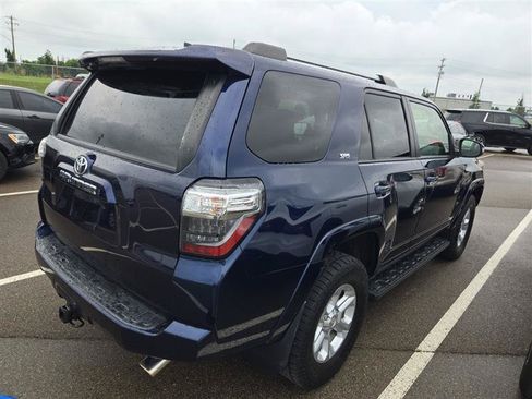 Used 2020 Toyota 4Runner SR5 Premium w/ Moonroof Package AWD/4WD image 8