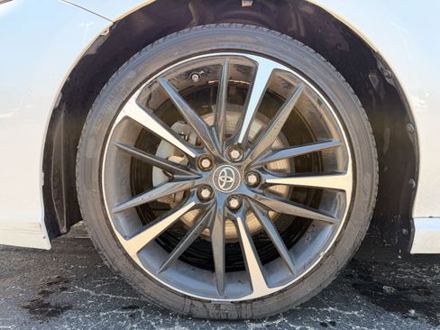 Used 2018 Toyota Camry XSE FWD image 10
