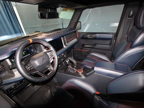Used 2024 Ford Bronco Raptor AWD/4WD image 2