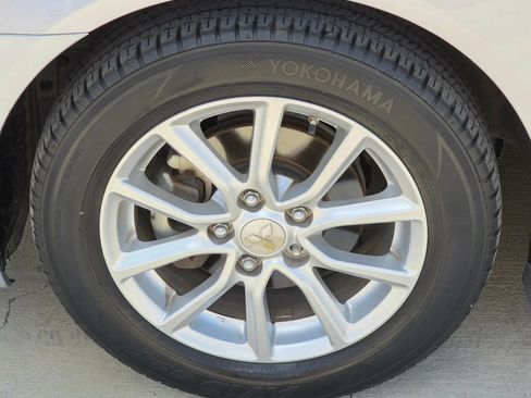 Used 2015 Mitsubishi Lancer ES FWD image 28