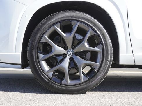 Used 2026 Lexus TX 500h AWD w/ Technology Package image 34