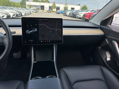 Used 2020 Tesla Model 3 Standard Range Plus RWD image 12