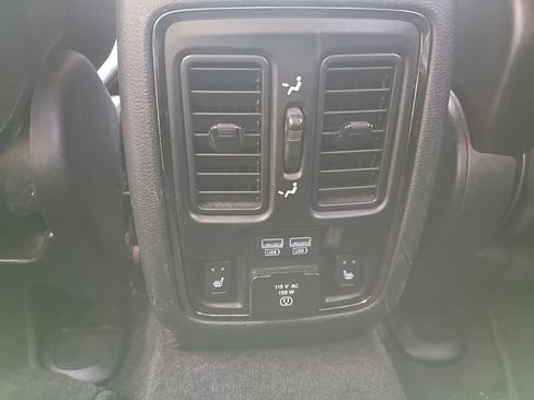 Used 2018 Dodge Durango GT image 13