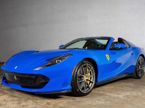 Used 2022 Ferrari 812 GTS RWD image 21