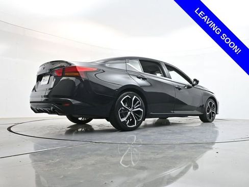 Used 2023 Nissan Altima 2.5 SR FWD image 32