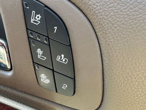 Used 2013 Chevrolet Silverado 1500 LTZ w/ LTZ White Diamond Edition image 24