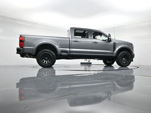 New 2025 Ford F250 XLT w/ Black Appearance Package image 29