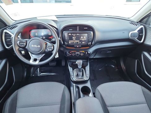 Used 2024 Kia Soul LX w/ Option Group 015 image 9