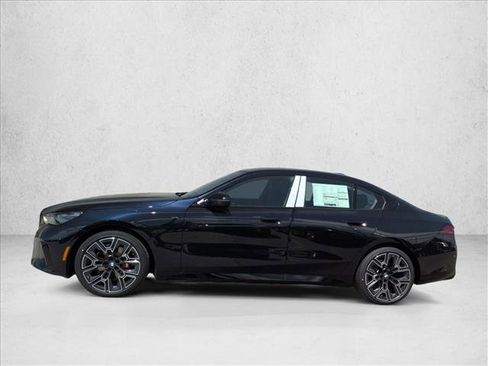 New 2026 BMW 530i xDrive w/ M Sport Package AWD/4WD image 5