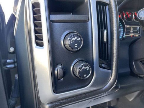 Used 2017 GMC Sierra 1500 SLE w/ Suspension Package, Off-Road AWD/4WD image 12