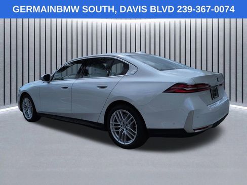 Certified 2024 BMW 530i w/ Premium Package RWD image 7