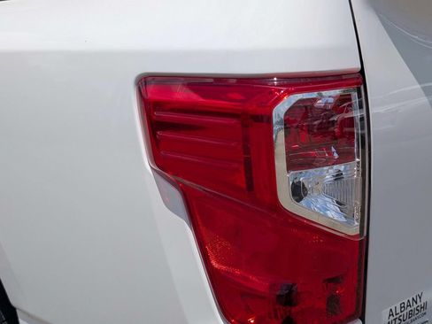 Used 2021 Nissan Titan S w/ S Utility Package RWD image 11
