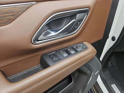 Used 2022 Chevrolet Tahoe High Country image 14