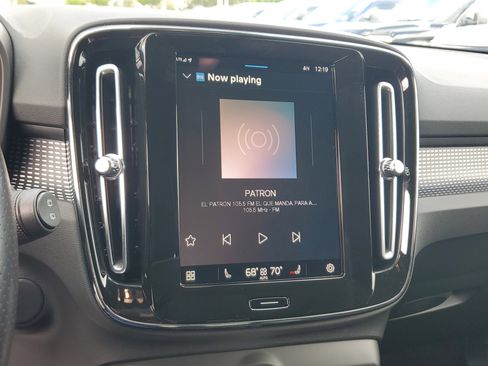 Used 2021 Volvo XC40 P8 Recharge w/ Advanced Package image 30