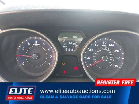 Used 2014 Hyundai Elantra SE image 13