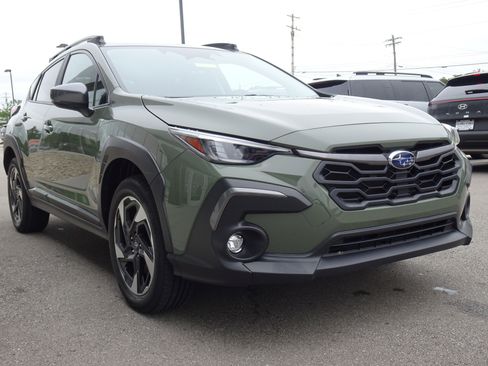 Used 2024 Subaru Crosstrek 2.5i Limited w/ Crosstrek Mirror Package AWD/4WD image 6