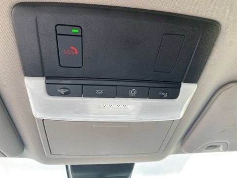 Used 2025 Nissan Altima 2.5 SV FWD image 16