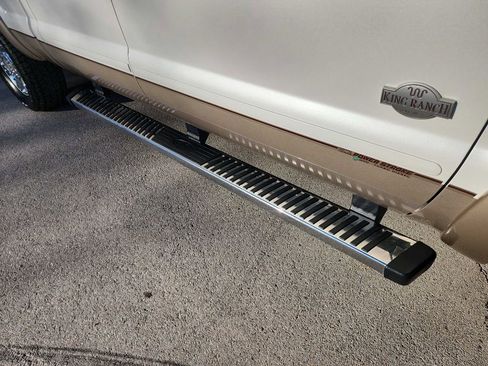 Used 2012 Ford F250 King Ranch w/ King Ranch w/Chrome Pkg image 18