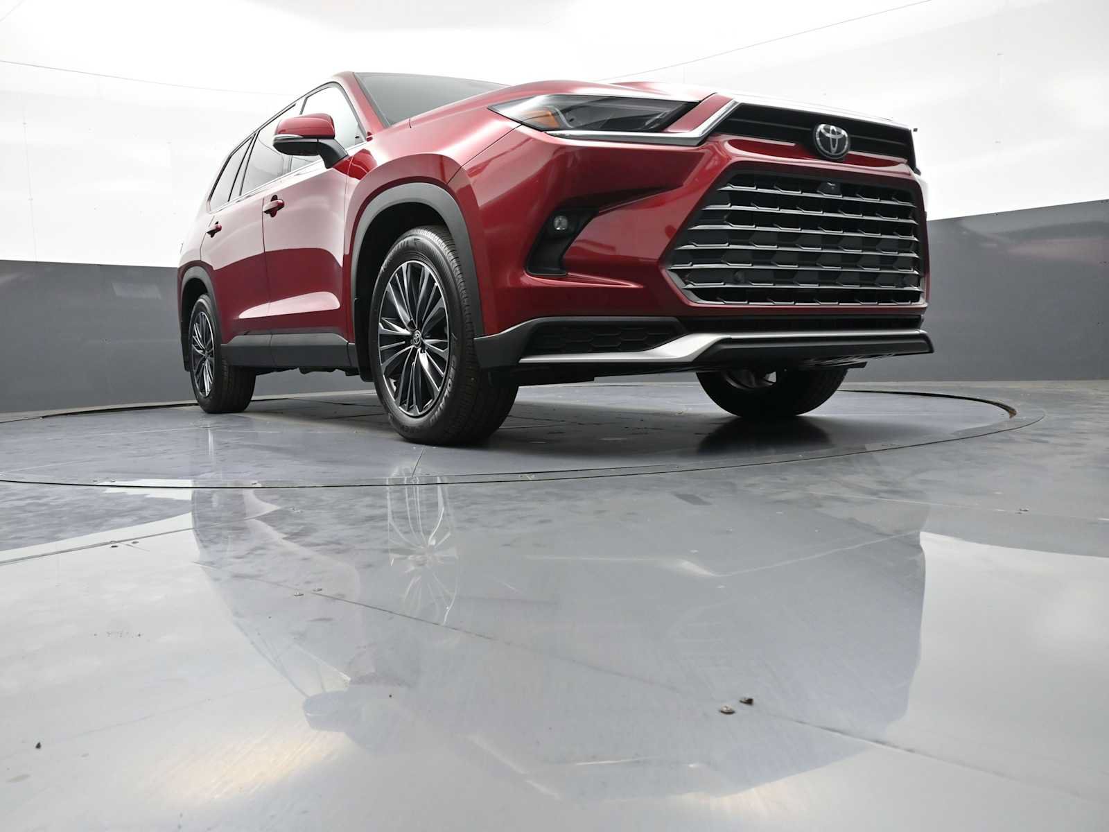 Certified 2026 Toyota Grand Highlander AWD Hybrid image 32