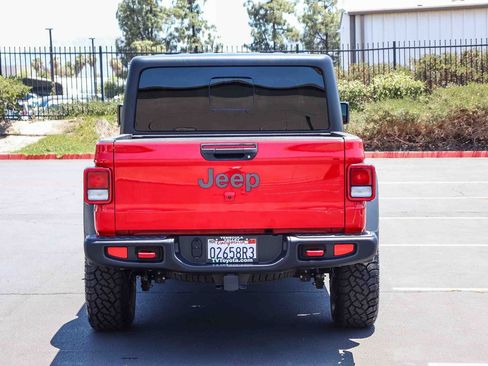 Used 2022 Jeep Gladiator Rubicon AWD/4WD image 6