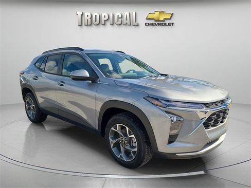 New 2026 Chevrolet Trax LT image 7